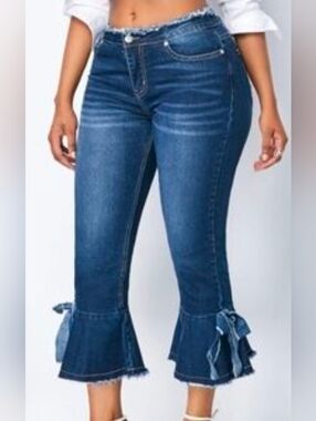 Gianni Bini Sweet Belle Denim Cropped Flare Jeans W/ Bow Hem, Blue - Size Large